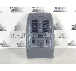 Накладка подлокотника задняя с дефлекторами печки  Jeep Grand Cherokee WK2 11- черн 5PK70DX9AA
