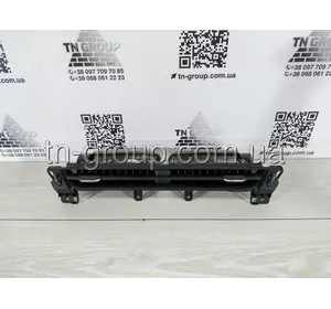 Дефлектор торпеды центральный Jeep Grand Cherokee WL 22- 6PK87TX7AE