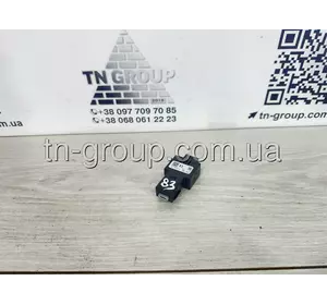 Блок USB центральной консоли VW Tiguan 18- предний 3G5035954