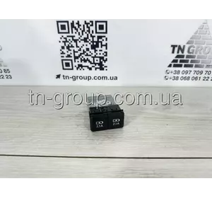 USB HUB двойной Toyota Venza 20- 85532-33020