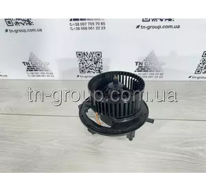 Мотор вентилятор печки VW Tiguan 18- 5Q1819021E