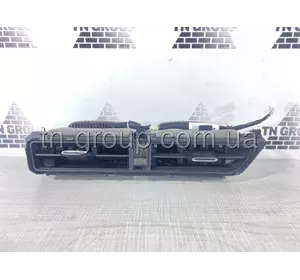Дефлектор воздуха центральный Toyota Highlander 20- 55670-0E110