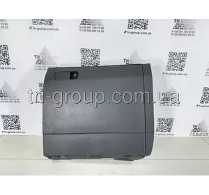 Основание перчаточного ящика, бардачока VW Tiguan 18- черн 5NN85710182V