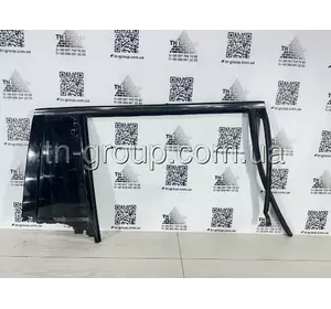 Молдинг двери верхний зад прав с уплотеителем стекла Jeep Grand Cherokee WL 22- хром 68458850AC