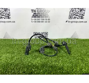 Датчик abs передній  Jeep Cherokee 19- 68141887AC Датчик abs передній  Jeep Cherokee 19- 68141887AC